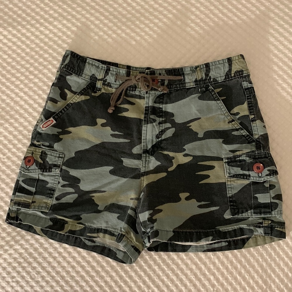 Chazzz Wholesome Product Camo Shorts